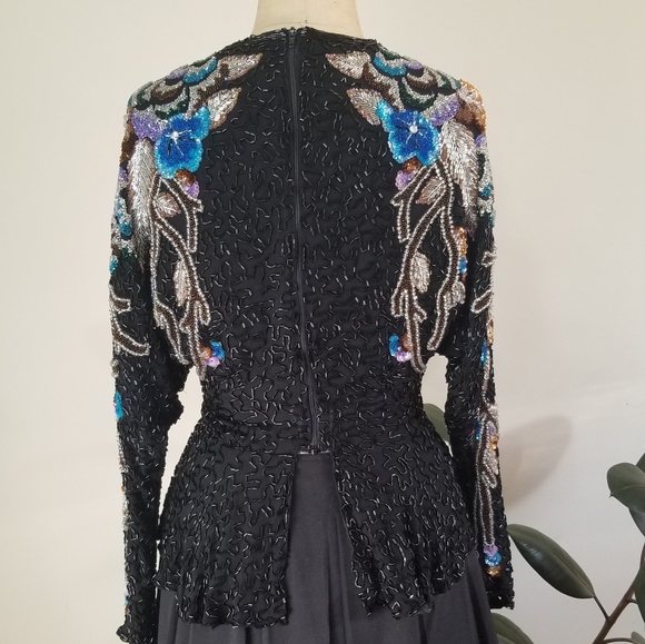 Heavily beaded peplum top - Picture 4 of 11